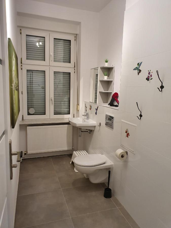 Central Lichtenberger Apartment For 6 People Berlin Exterior photo